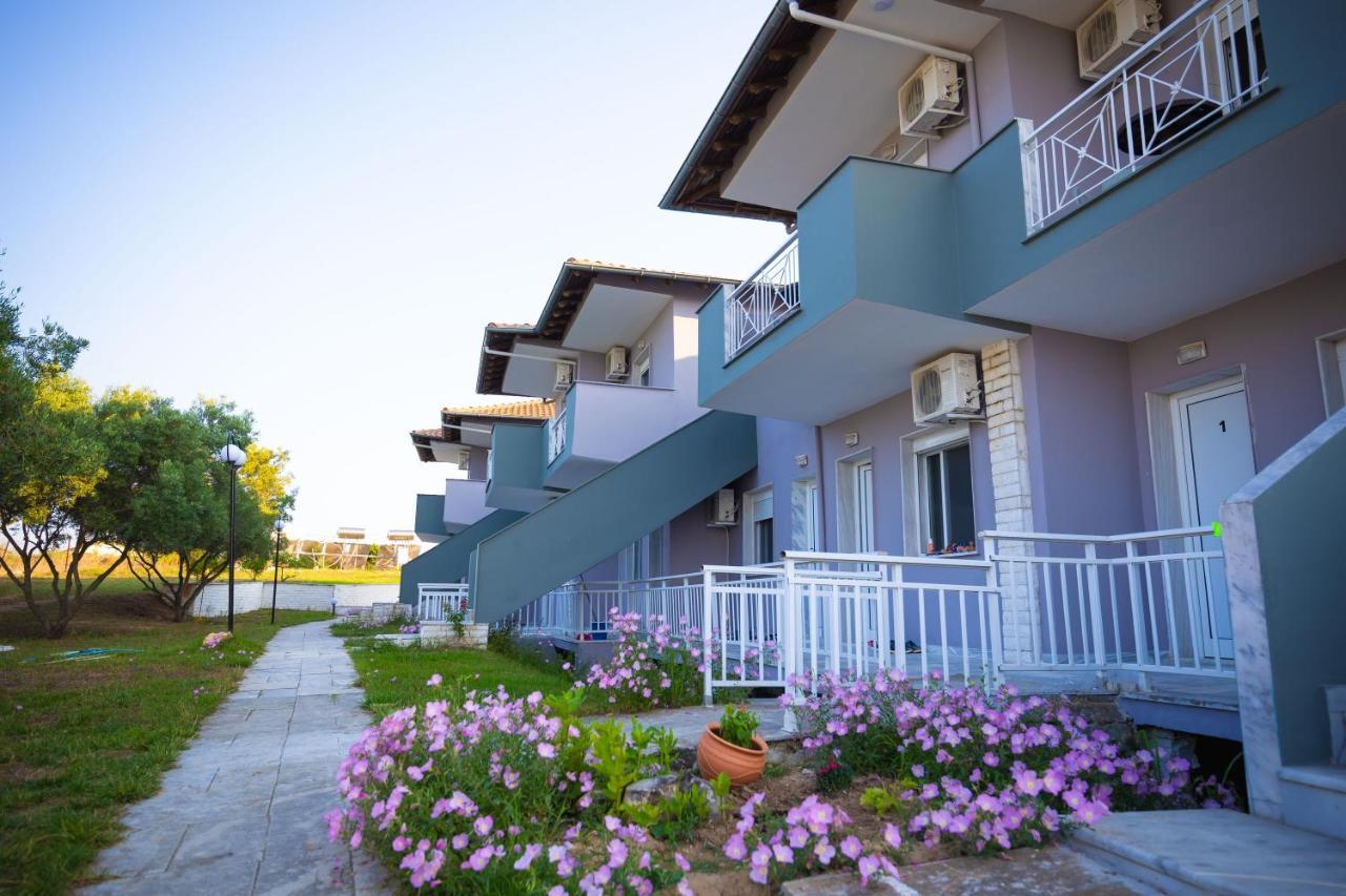 Marele Hills Apartments Néa Fókaia Εξωτερικό φωτογραφία