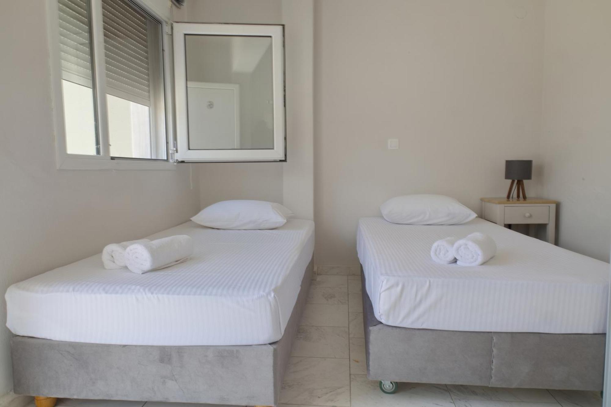 Marele Hills Apartments Néa Fókaia Εξωτερικό φωτογραφία