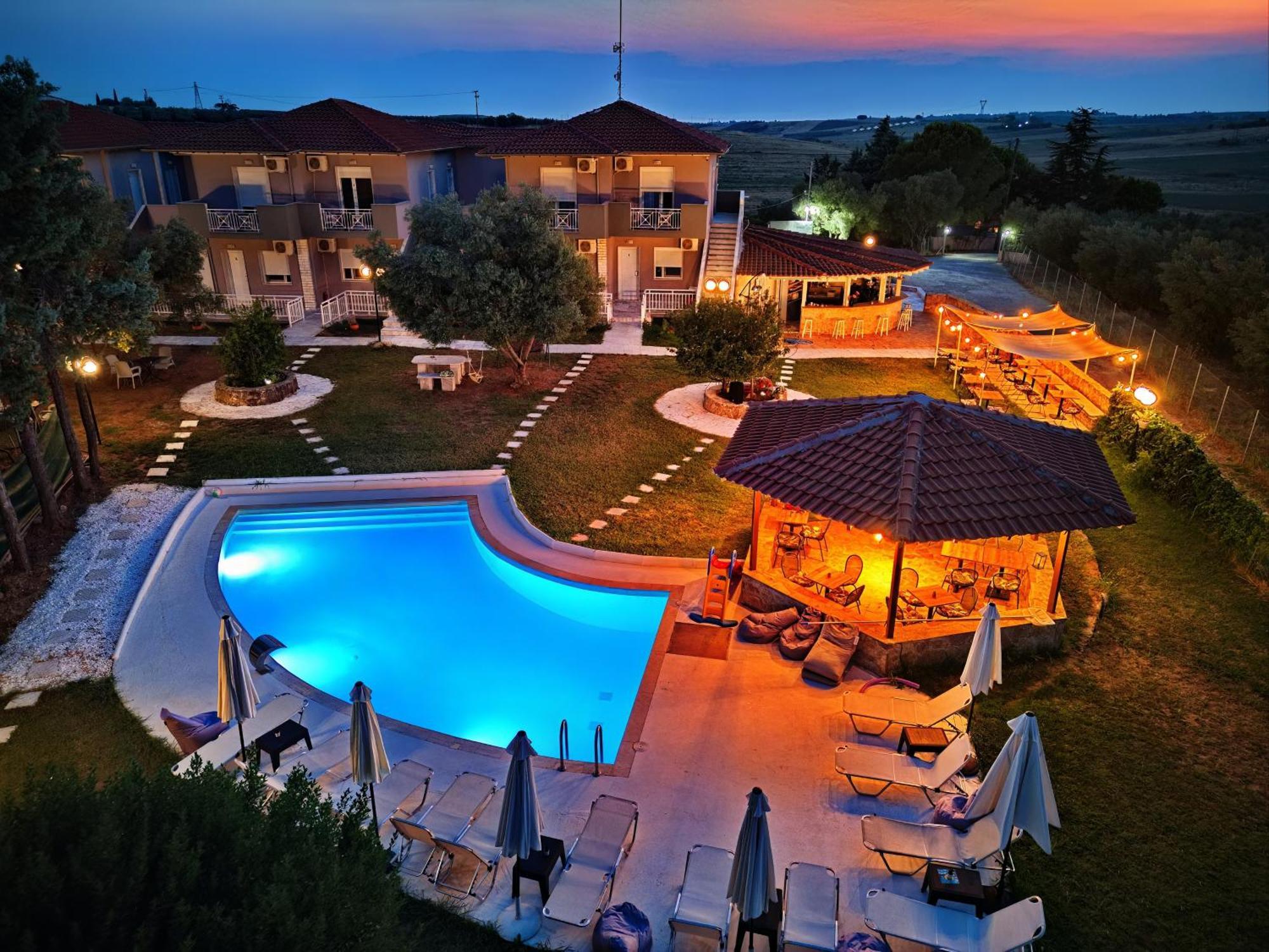 Marele Hills Apartments Néa Fókaia Εξωτερικό φωτογραφία