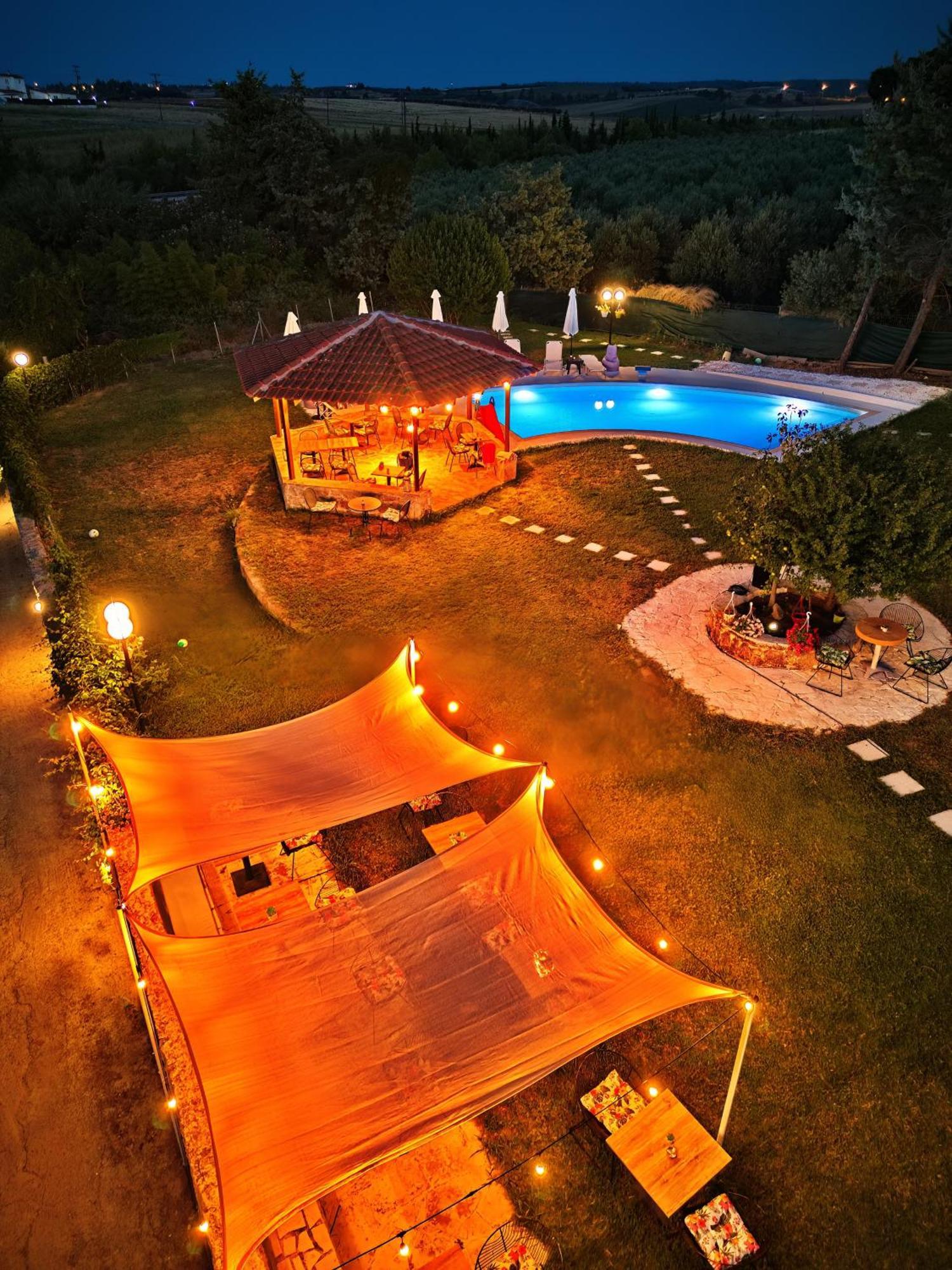 Marele Hills Apartments Néa Fókaia Εξωτερικό φωτογραφία